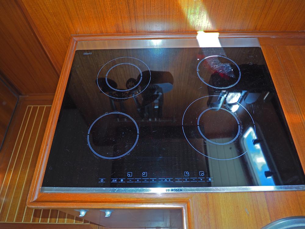 Fore ship, Accommodation